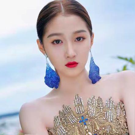 最新流行首饰,时尚潮流的闪耀焦点