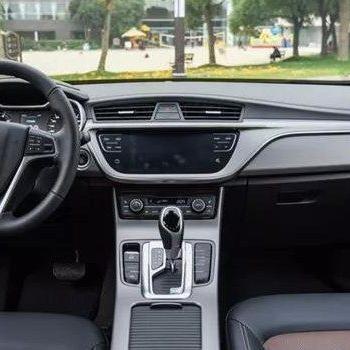 奥迪尾灯创新设计，引领未来照明趋势