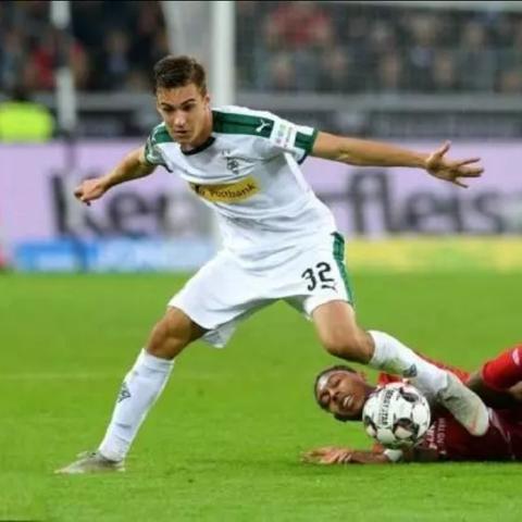 德甲最新赛事进展报告