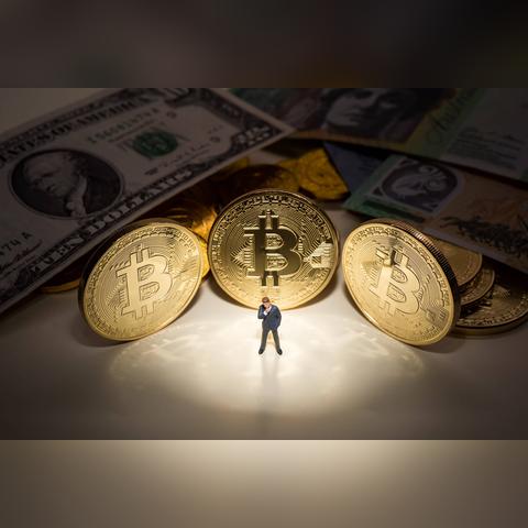 『笑破天际，2025年必看电影TOP 10排行榜』