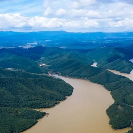 大连航拍揭秘,城市壮丽景色与飞速发展速览