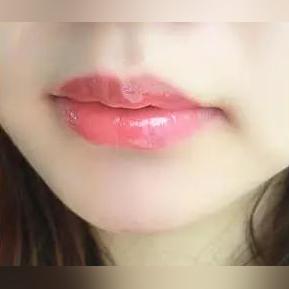 最新漂唇技术,完美唇色展现自信美