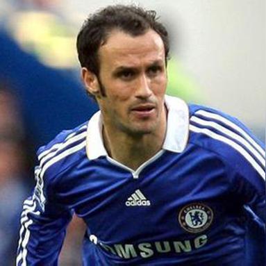 皇马最新队服揭秘,科技与时尚的融合典范