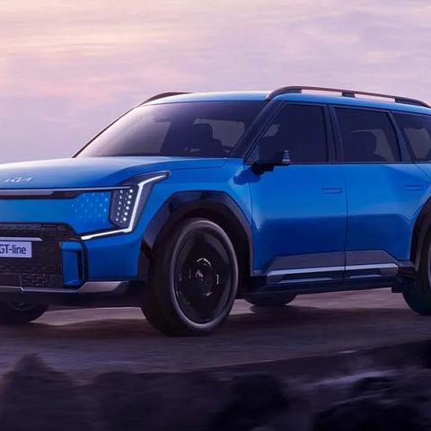 『2025年新款SUV全面解析，前沿科技与驾驶体验』