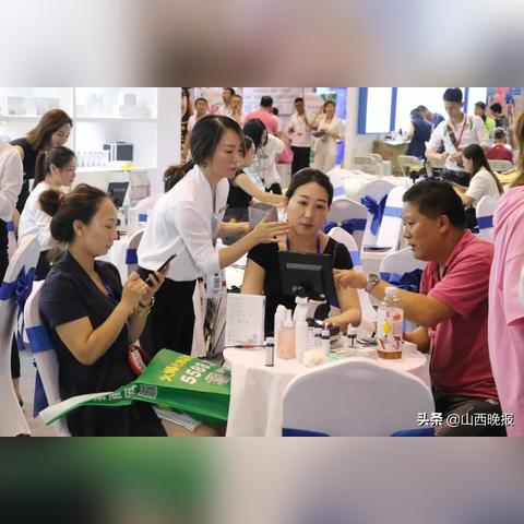 最新美甲时尚潮流引领技术揭秘