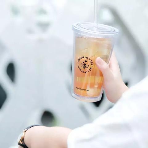 最新美甲时尚潮流引领技术揭秘