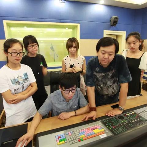 最新政治段子深度解析,数字背后的内涵