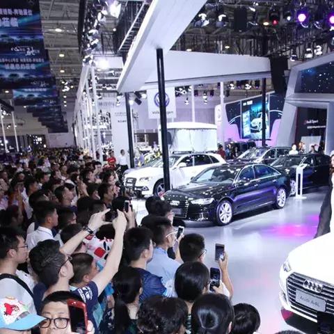 青岛车展盛大开幕,数百款车型亮相,市场繁荣新篇章开启