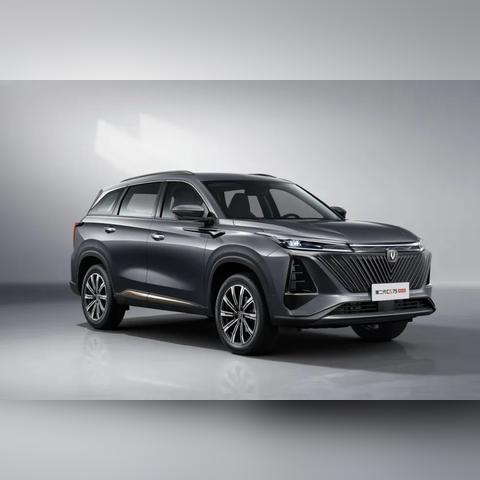 青岛车展盛大开幕,数百款车型亮相,市场繁荣新篇章开启